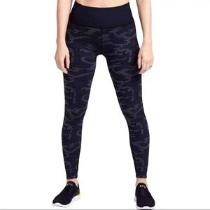 Soul Cycle Seamless Camo Printed Leggings